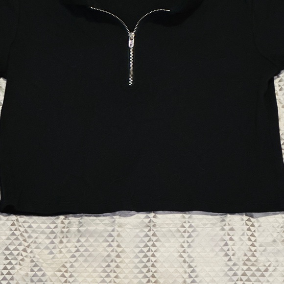 Crop Top - Picture 5 of 5